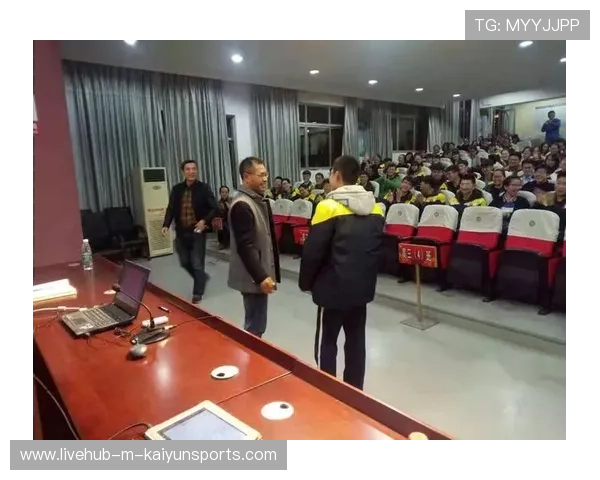 电竞选手主题演讲登陆大学讲堂分享奋斗故事,电竞励志演讲 电竞选手主题演讲登陆大学讲堂分享奋斗故事,电竞励志演讲